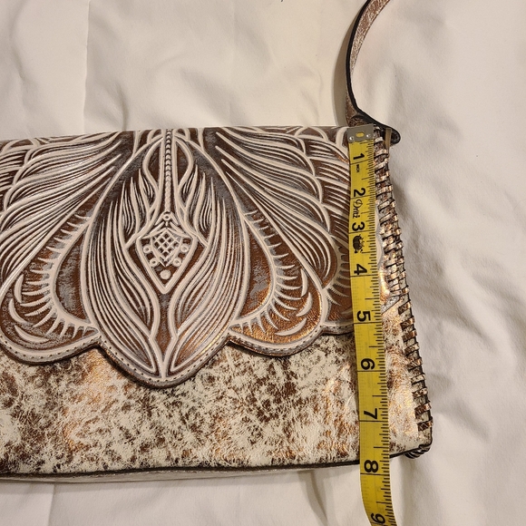 Patricia Nash Sarola Crossbody - Picture 3 of 7